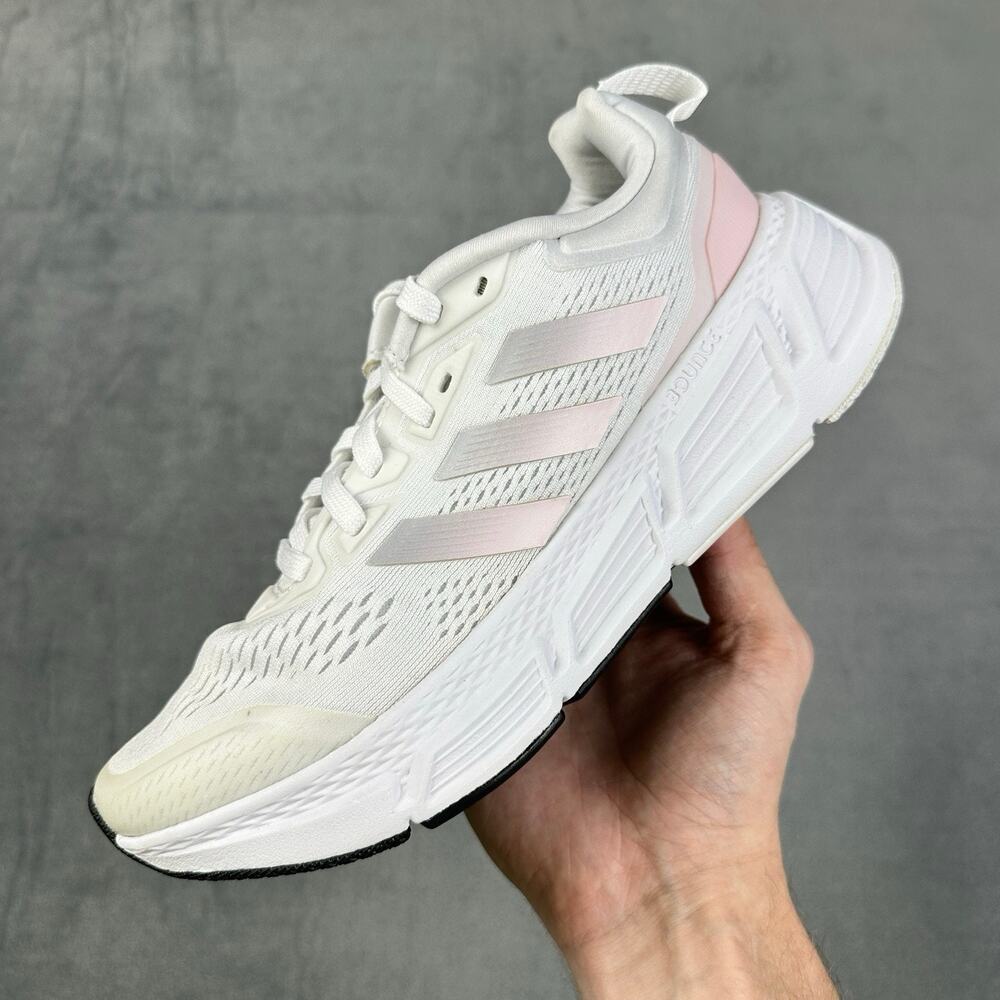 Adidas Questar Running Shoes Womens Size 7 White Almost Pink Sneakers GZ0618